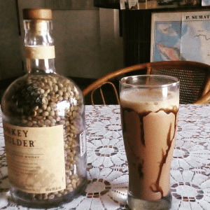 Coffee2Go - Nikmati Kopi Lokal Samosir di Tepi Danau Toba