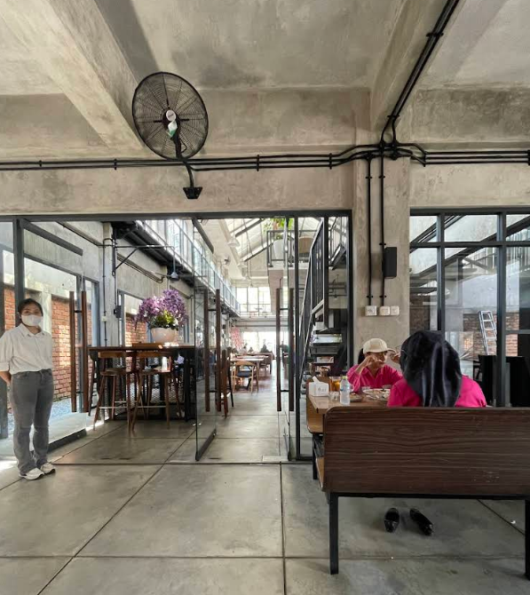 Resto Anggrek - Kuliner Asia & Seafood Favorit di Pangkalpinang