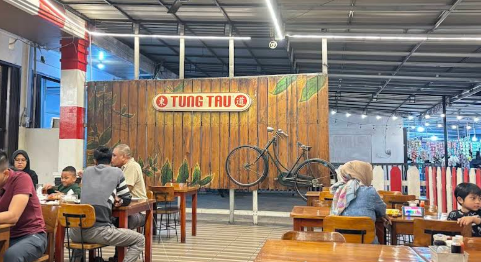 Tung Tau Semabung - Kedai Kopi Legendaris di Pangkalpinang