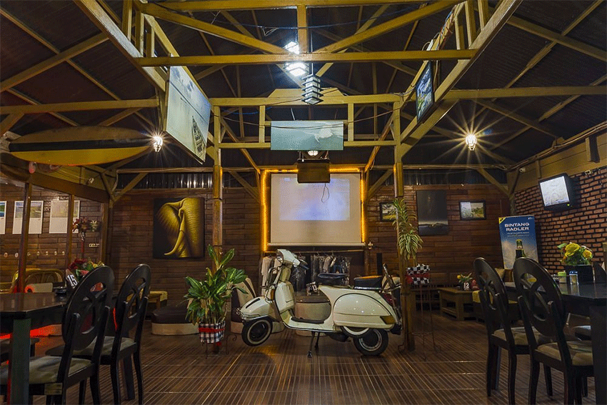 Aloha Resto - Resto Favorit Tepi Pantai di Bengkulu